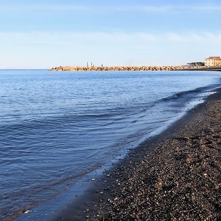 Bed & Parking Cecina Pensionat Marina di Cecina