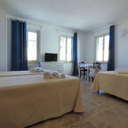 Bed & Parking Cecina Marina di Cecina