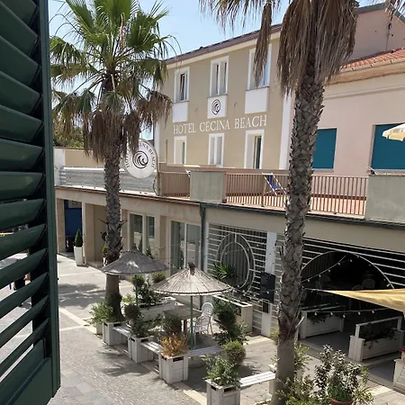 Pensionat Bed & Parking Cecina 3*